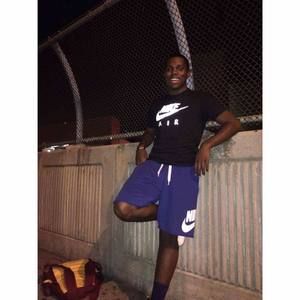 Meet your Posher, Dennis